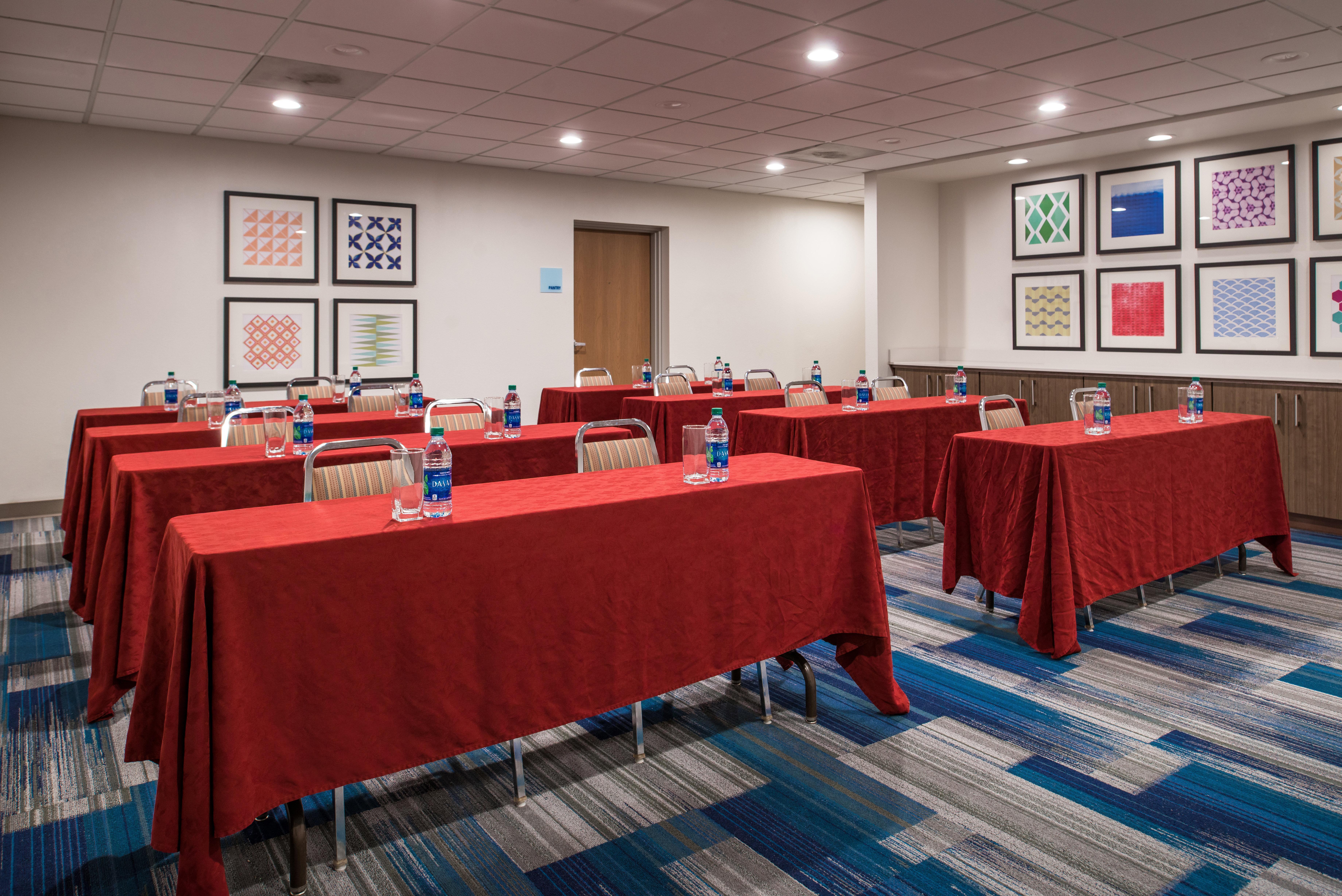 Holiday Inn Express Hotel & Suites Tampa-Anderson Road-Veterans Exp By Ihg West Chase Eksteriør billede