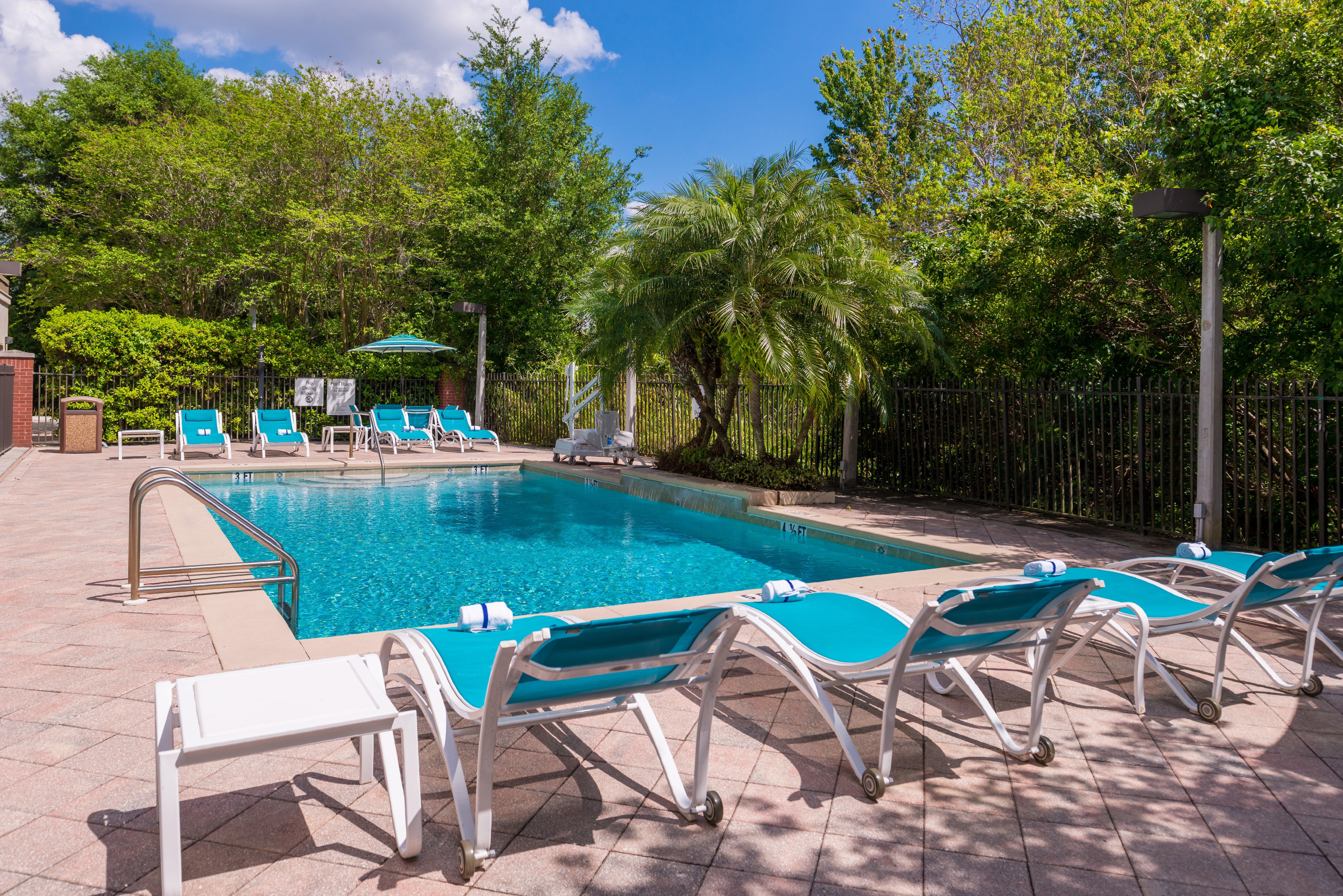 Holiday Inn Express Hotel & Suites Tampa-Anderson Road-Veterans Exp By Ihg West Chase Eksteriør billede
