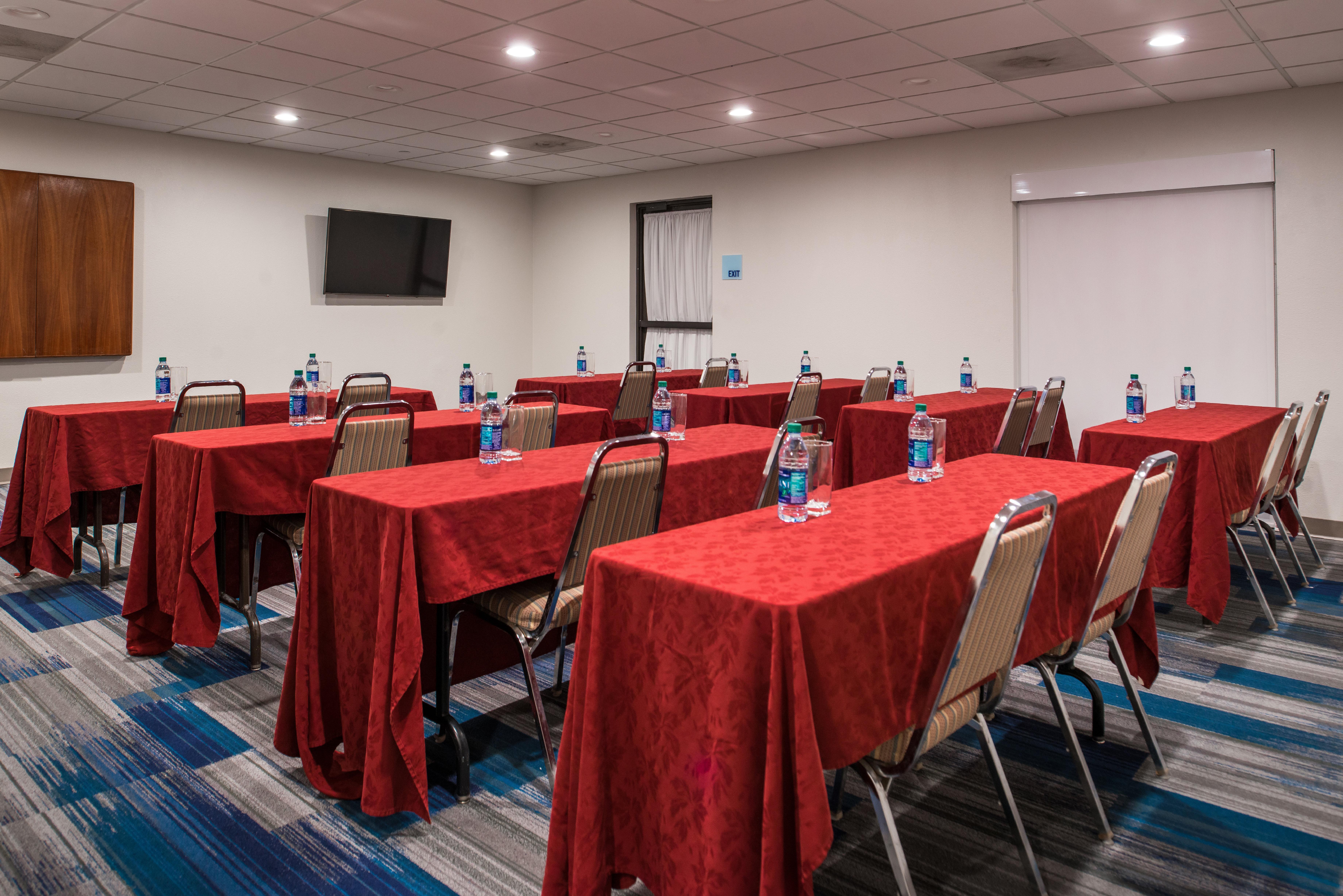 Holiday Inn Express Hotel & Suites Tampa-Anderson Road-Veterans Exp By Ihg West Chase Eksteriør billede